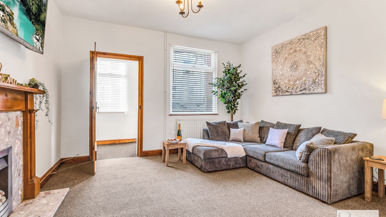 Photo of Livingroom in Coalville