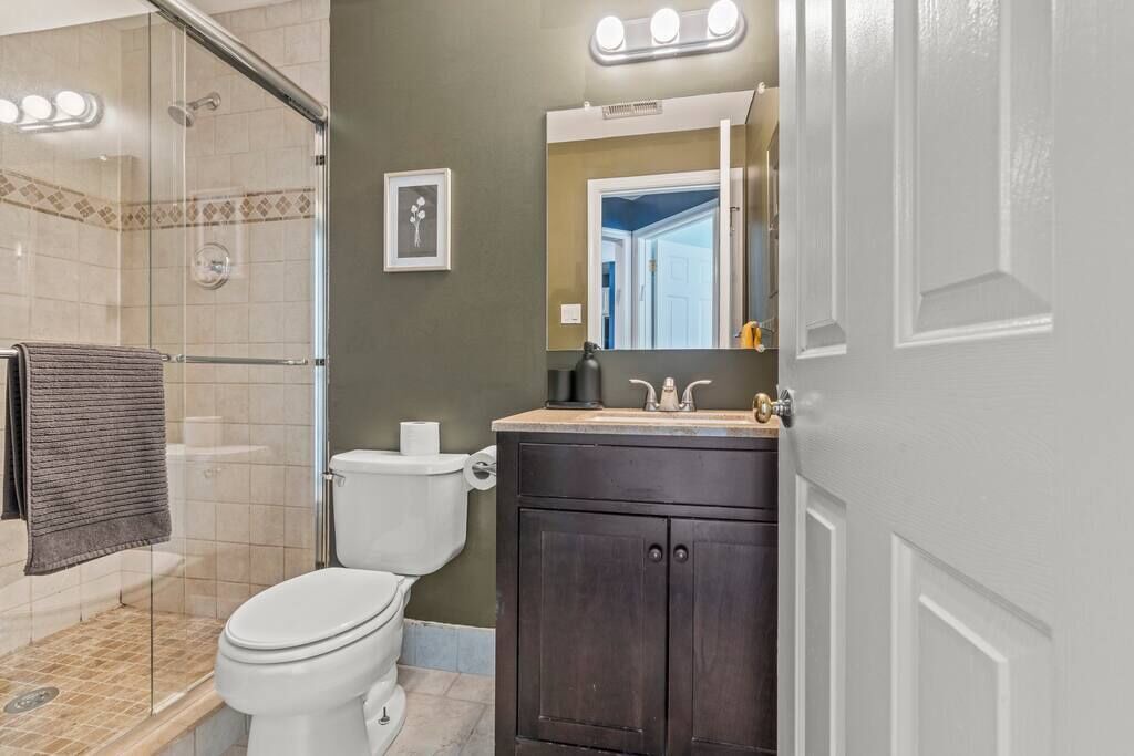 Photo of Others in Newtown