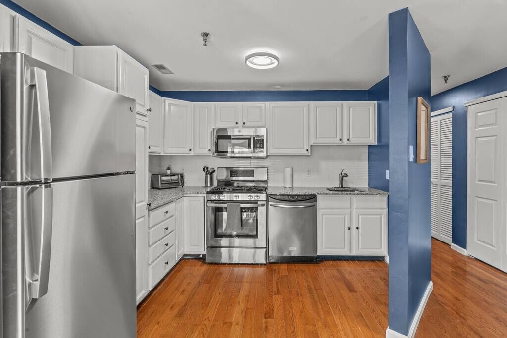 Photo of Others in Newtown