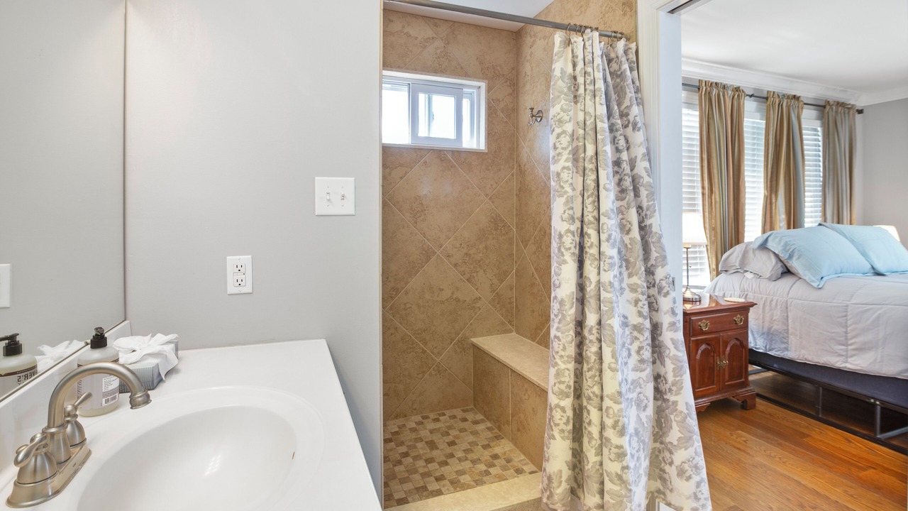 Photo of Bathroom in Palmyra