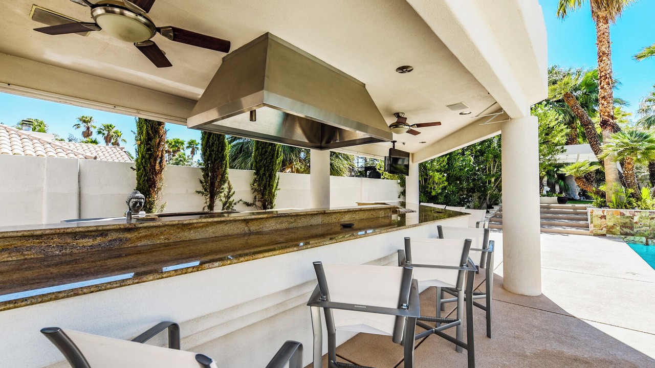 Photo of Patio Balcony in Canyon Gate