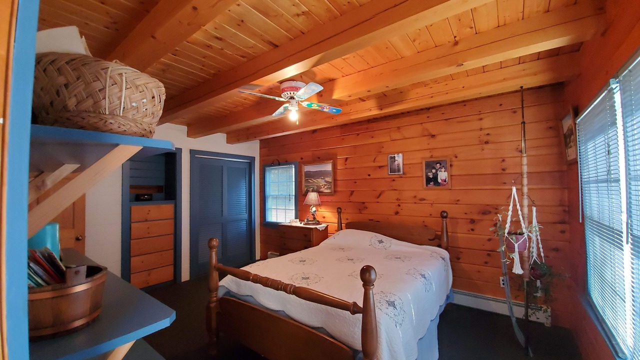 Photo of Bedroom in Warren