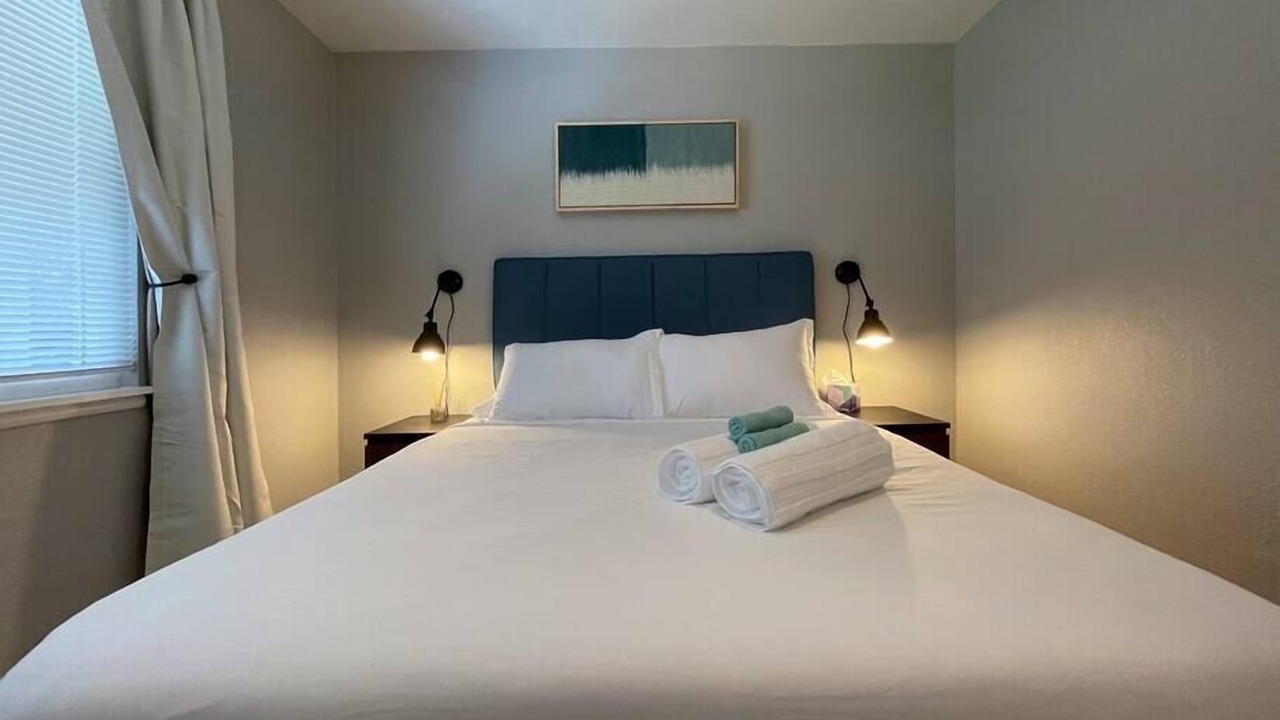 Photo of Bedroom in Arden-Arcade