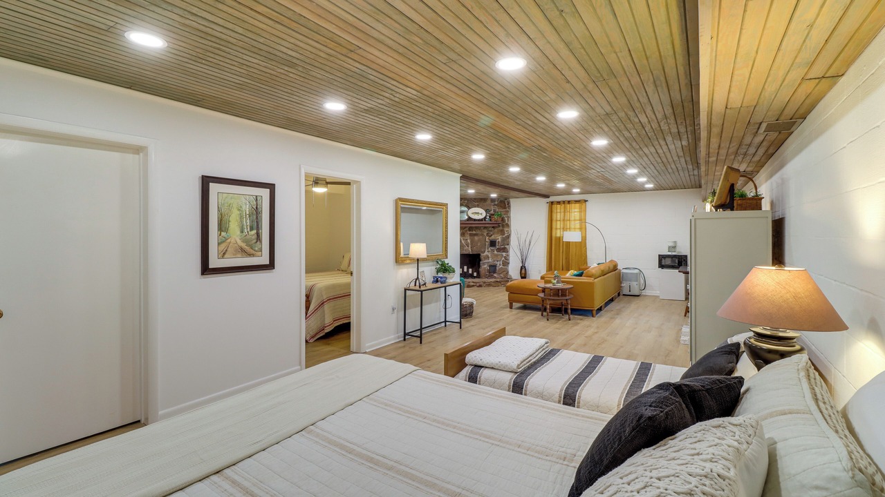 Photo of Bedroom in Greers Ferry