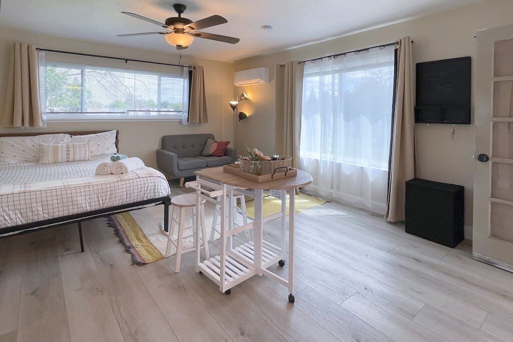 Photo of Bedroom in Arden-Arcade