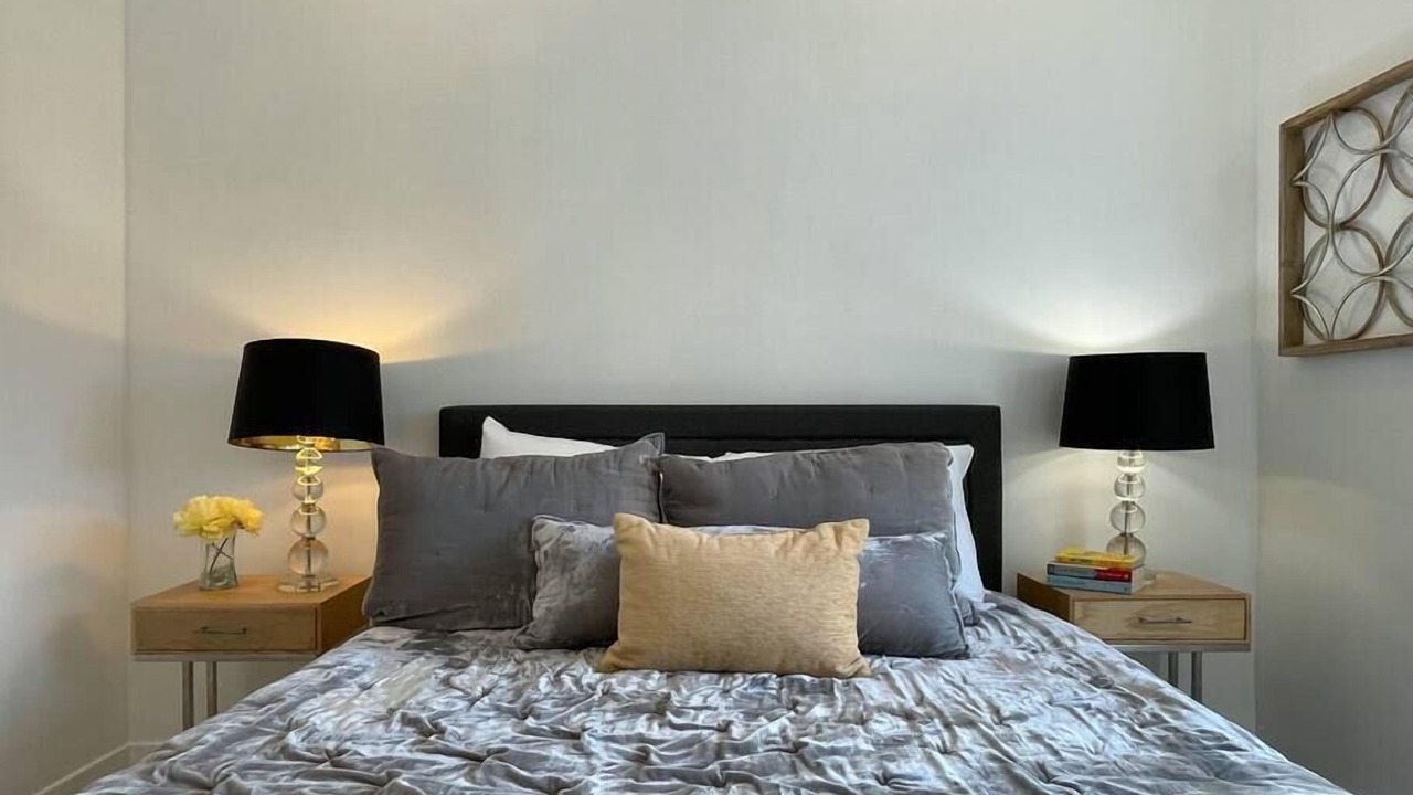 Photo of Bedroom in North Oak Park