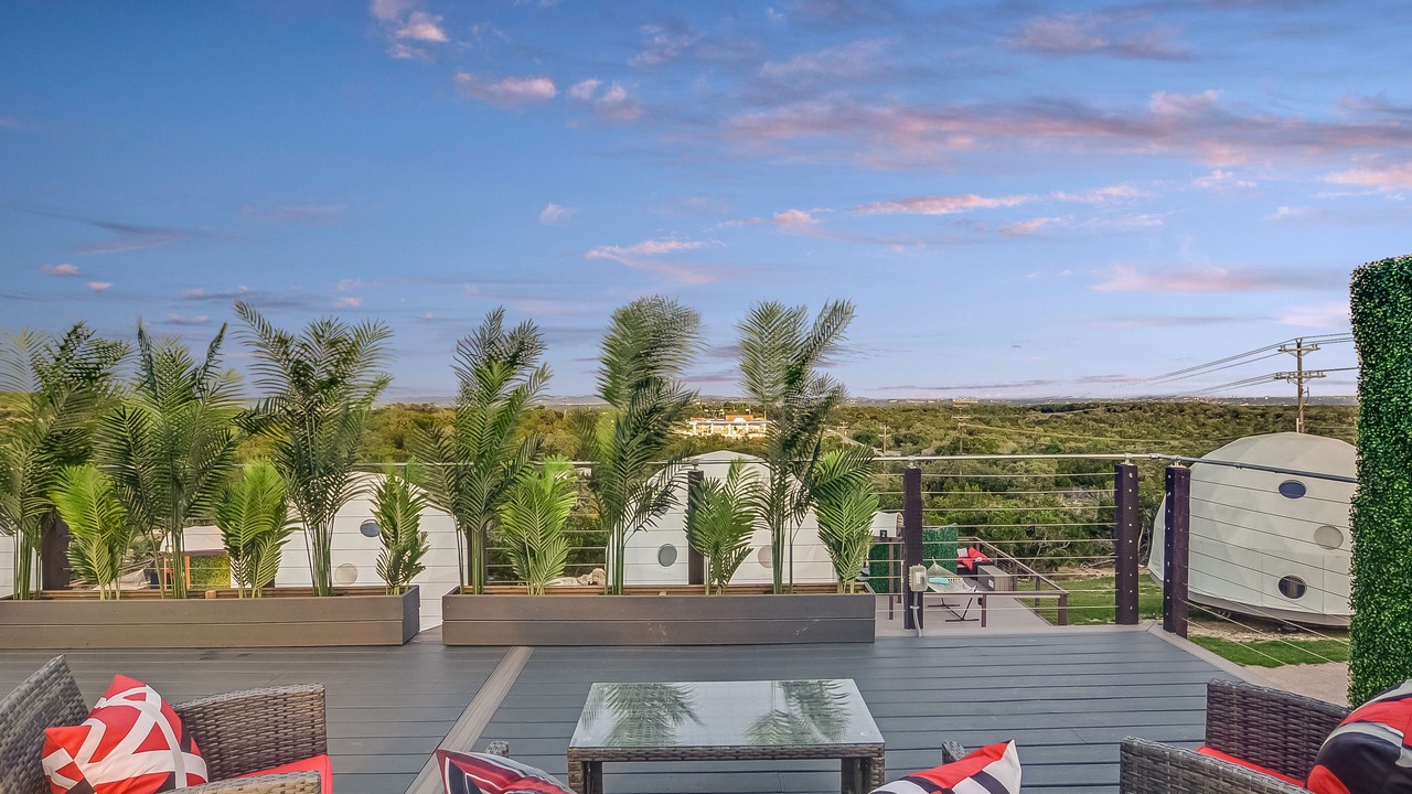 Photo of Patio Balcony in Lago Vista