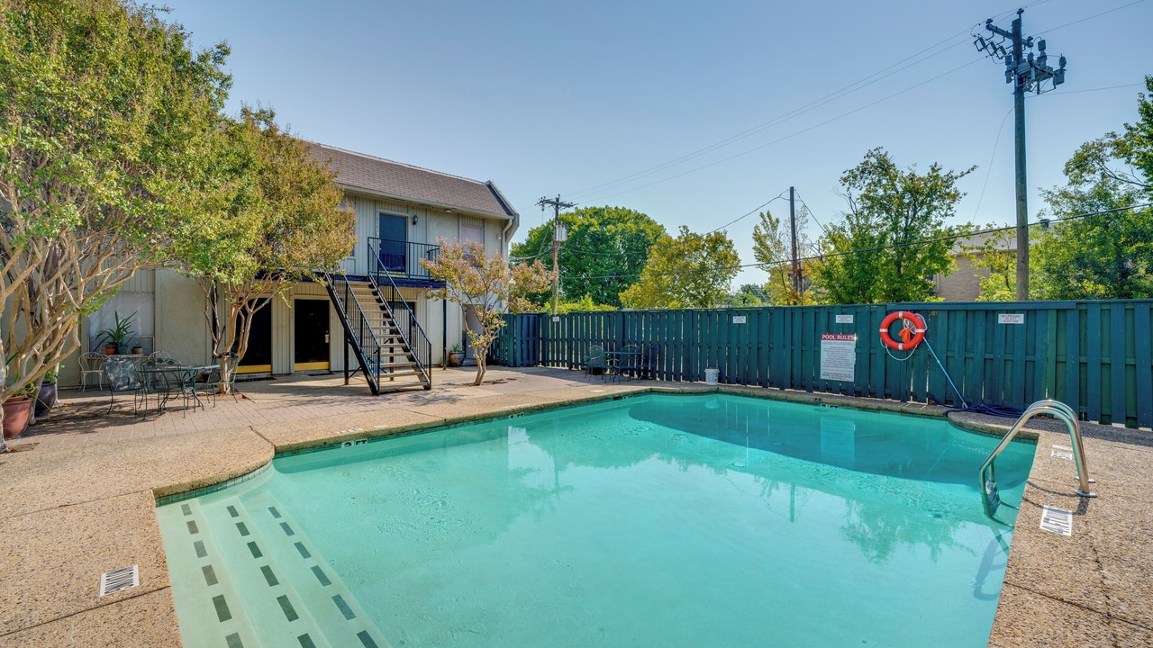 Photo of Outdoor in Knox - Henderson