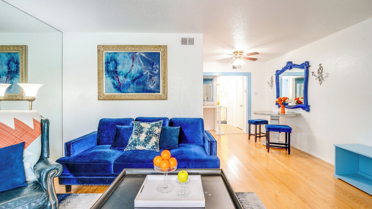 Photo of Livingroom in Knox - Henderson