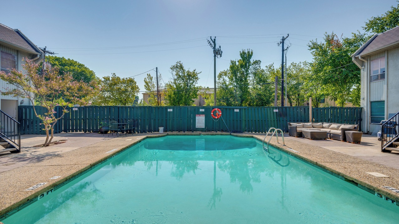 Photo of Outdoor in Knox - Henderson