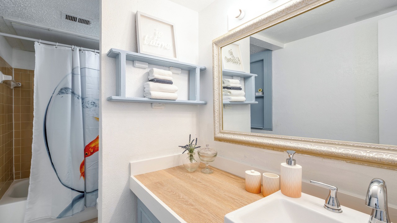 Photo of Bathroom in Knox - Henderson