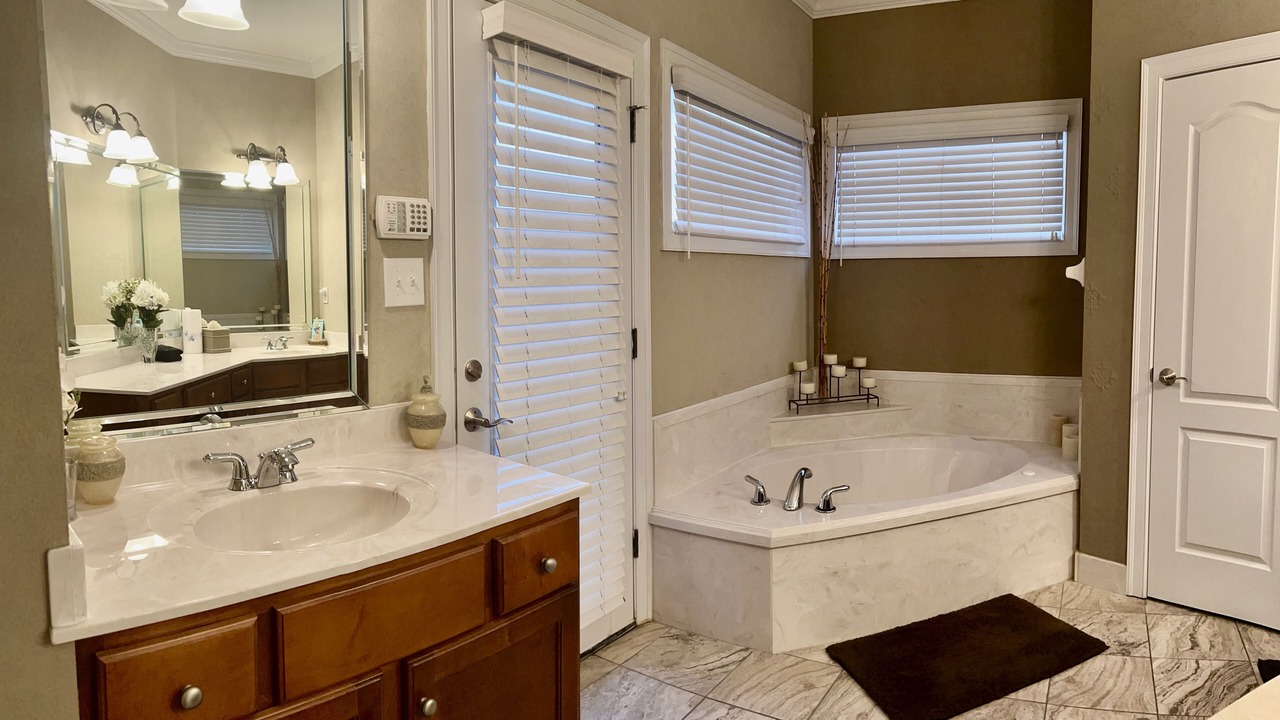 Photo of Bathroom in Cordova