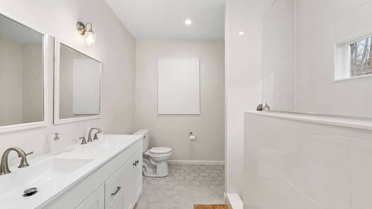 Photo of Bathroom in Silver Point
