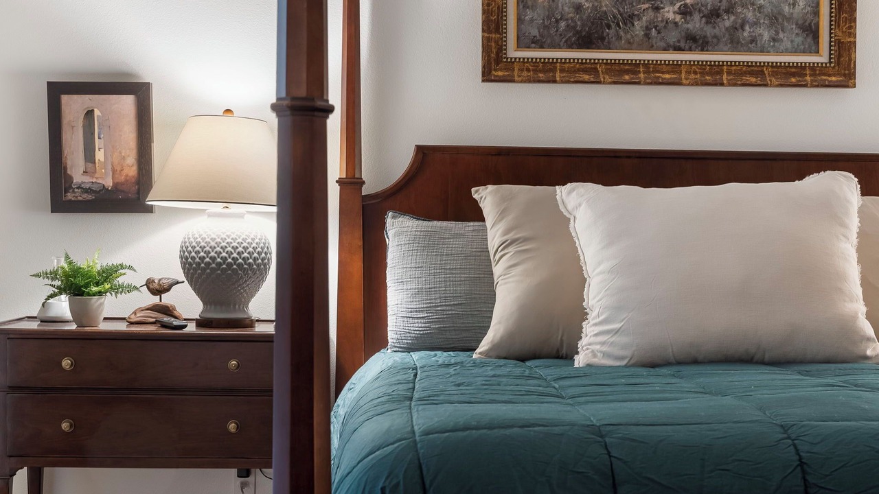 Photo of Bedroom in Downtown