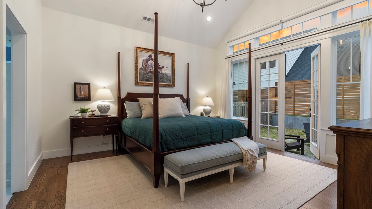 Photo of Bedroom in Downtown