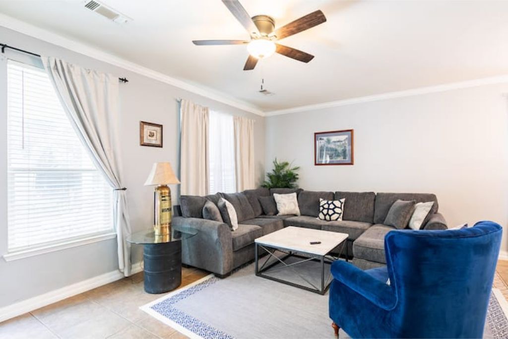Photo of Livingroom in Elmo