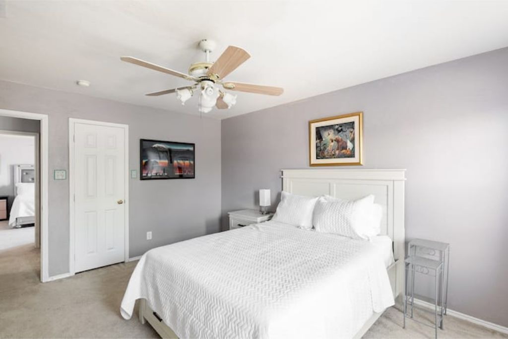 Photo of Bedroom in Elmo