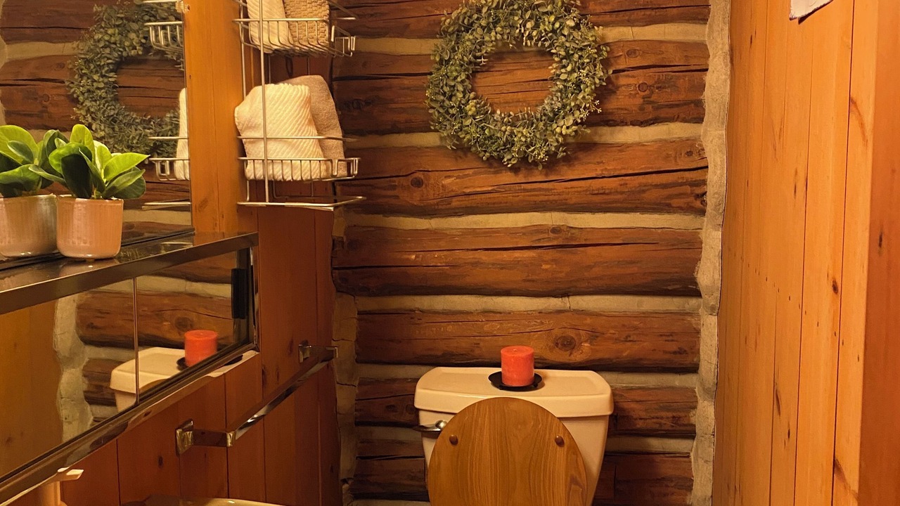 Photo of Bathroom in Shinglehouse