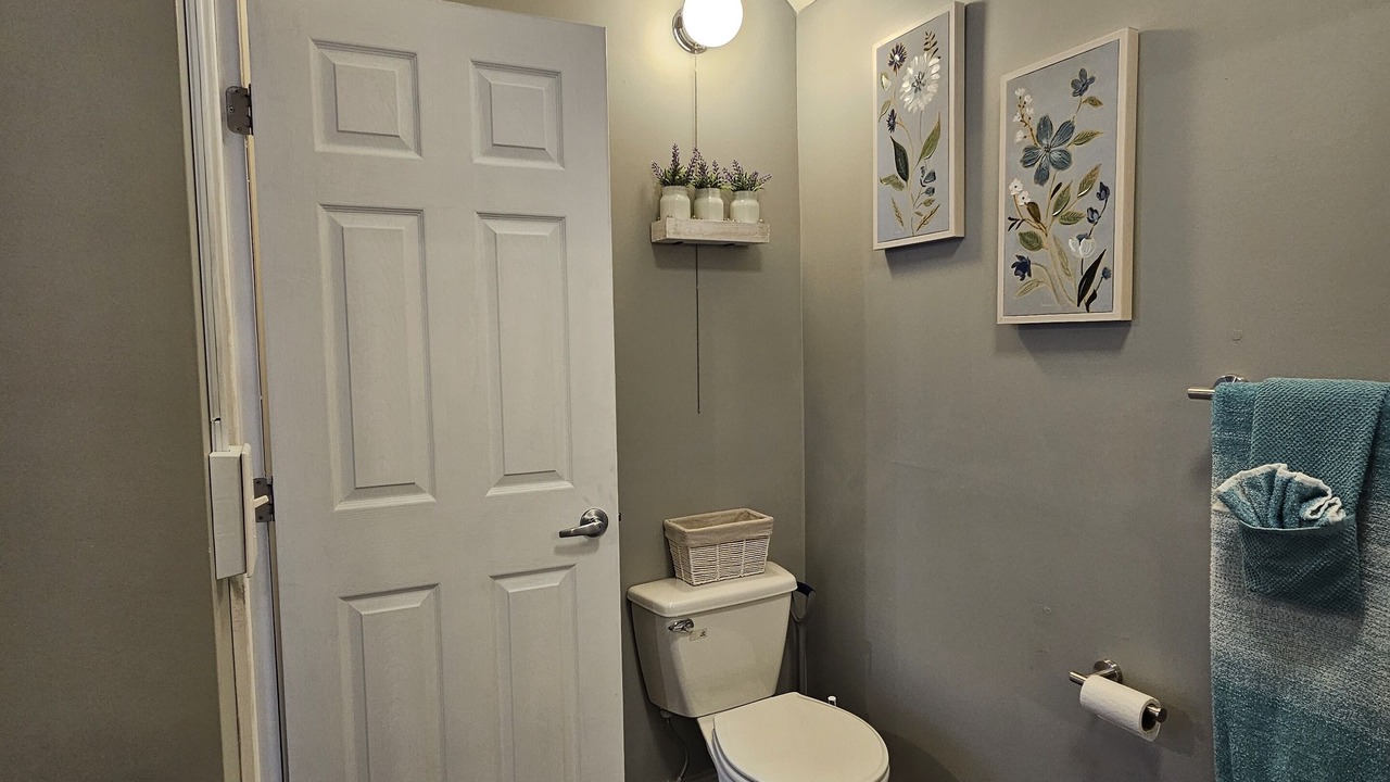 Photo of Bathroom in Warren