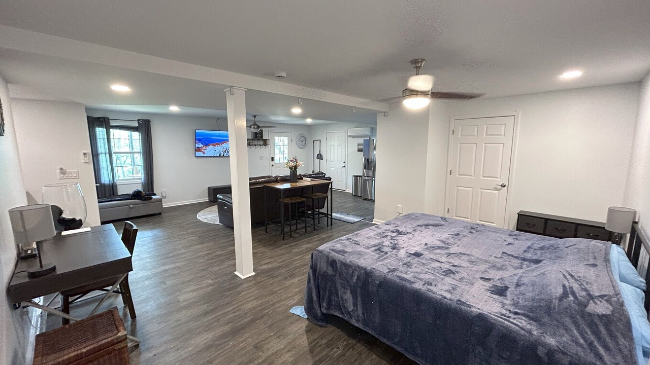 Photo of Others in Jasper