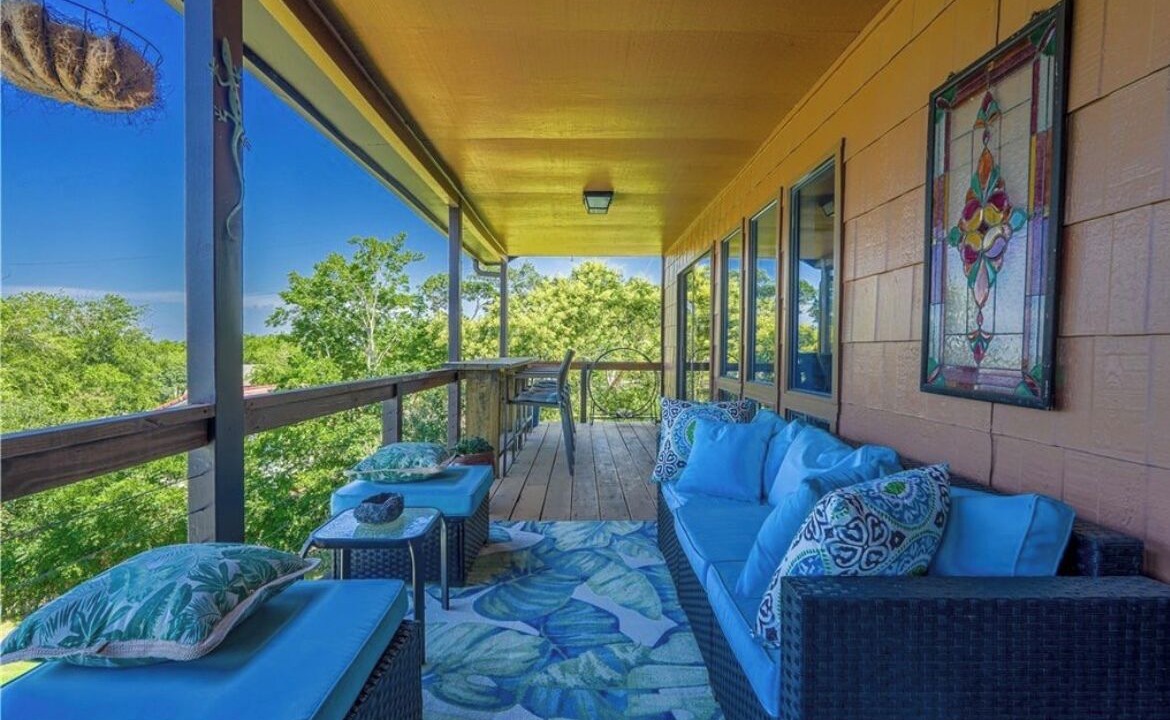 Photo of Patio Balcony in Whitney