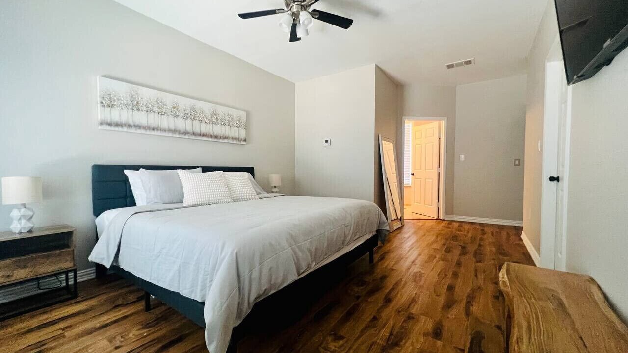 Photo of Bedroom in The Colony