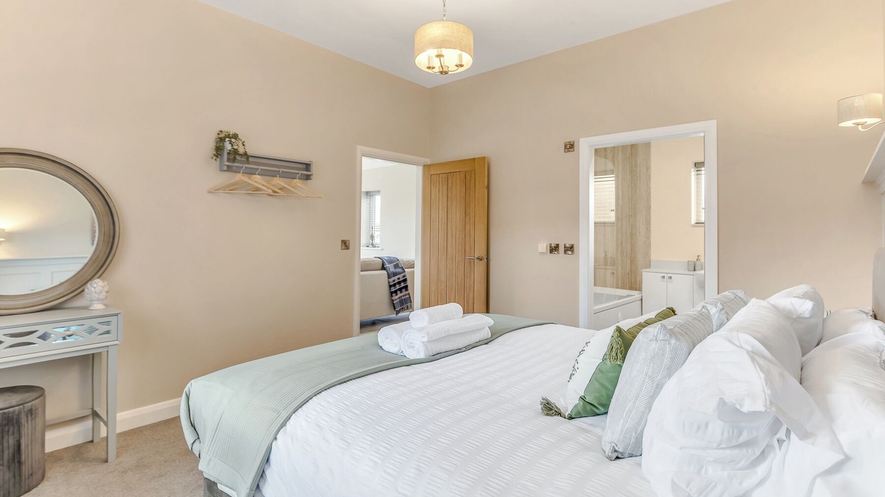 Photo of Bedroom in Snarestone