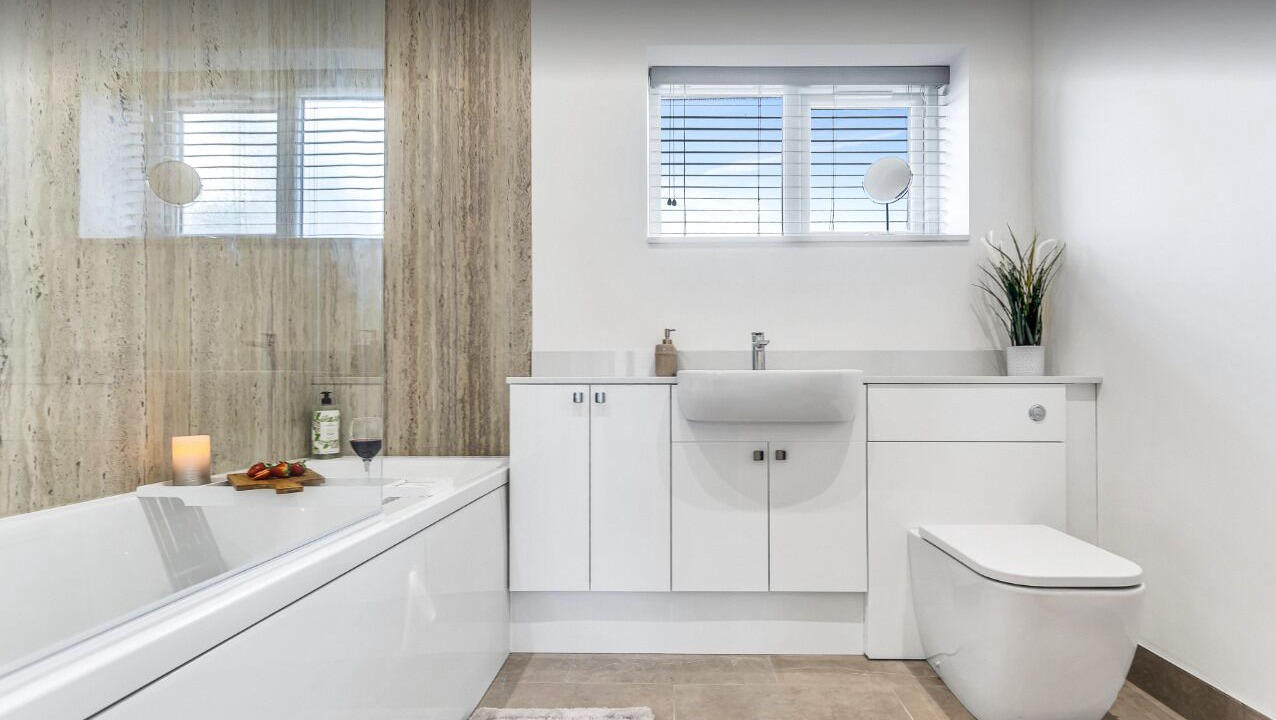 Photo of Bathroom in Snarestone