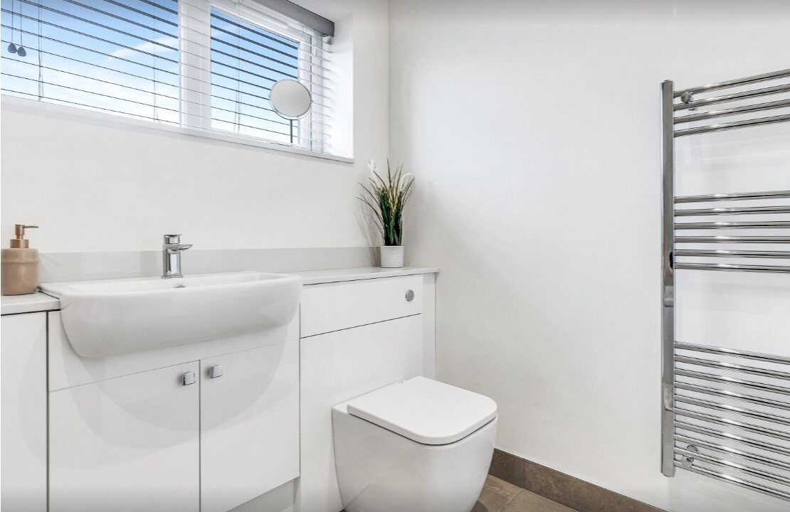 Photo of Bathroom in Snarestone