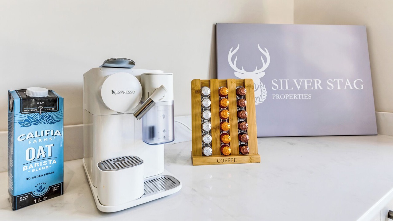 Photo of Others in Snarestone