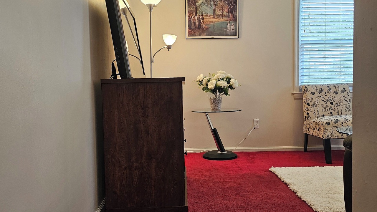 Photo of Bedroom in Elmont