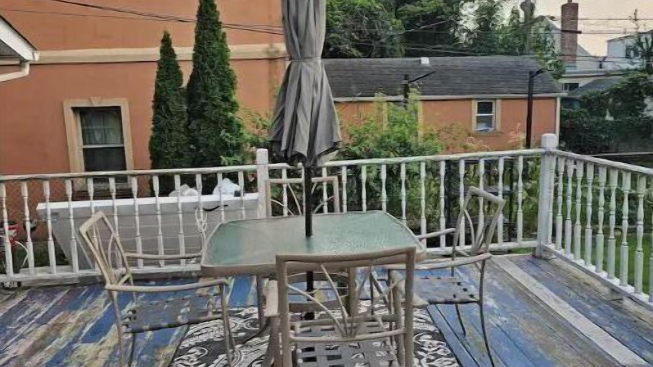 Photo of Outdoor in Elmont