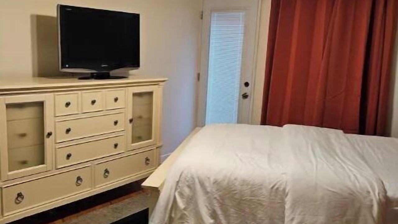 Photo of Others in Elmont