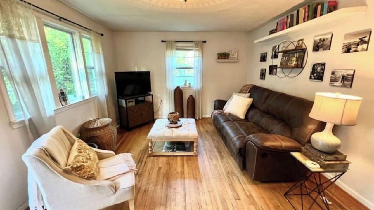 Photo of Livingroom in Salem