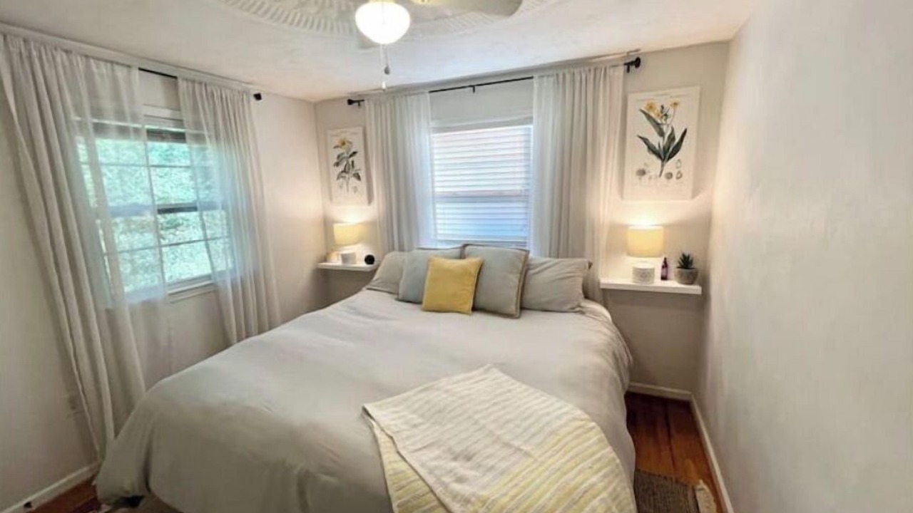 Photo of Bedroom in Salem