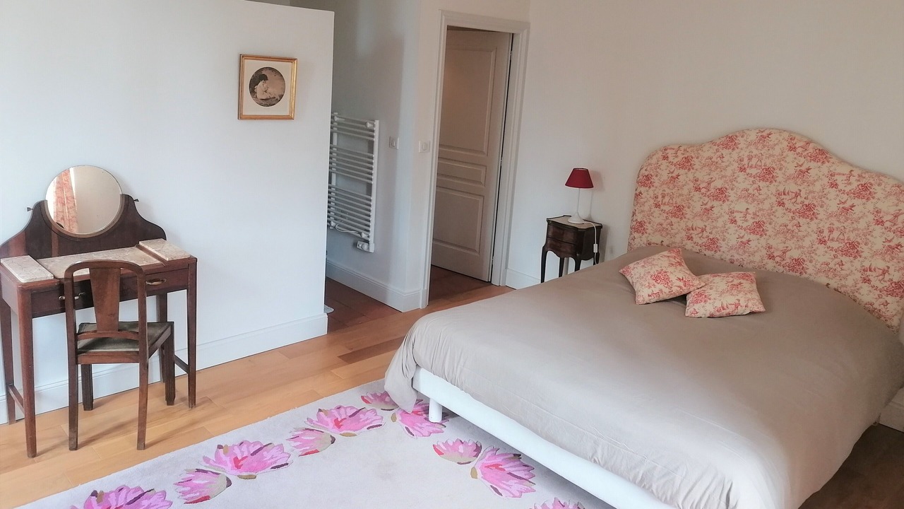 Photo of Bedroom in Tonneins