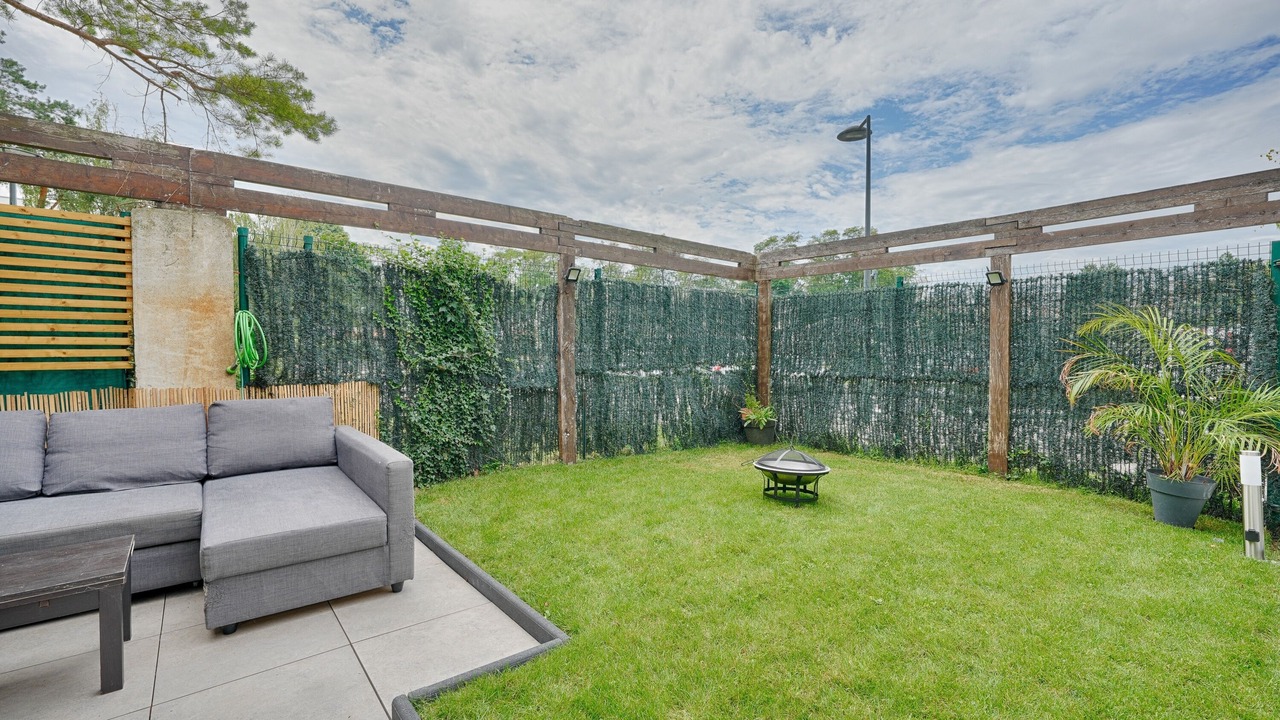 Photo of Outdoor in Champs Elysees