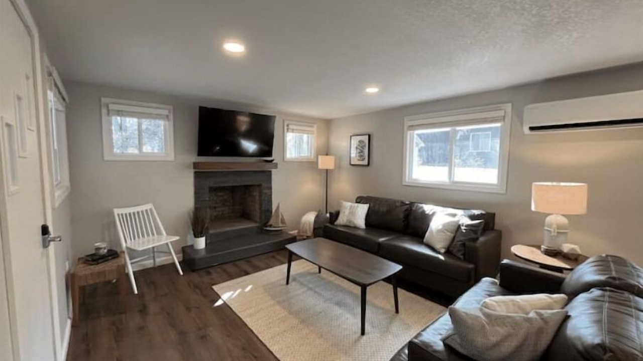 Photo of Livingroom in Eagle Rock