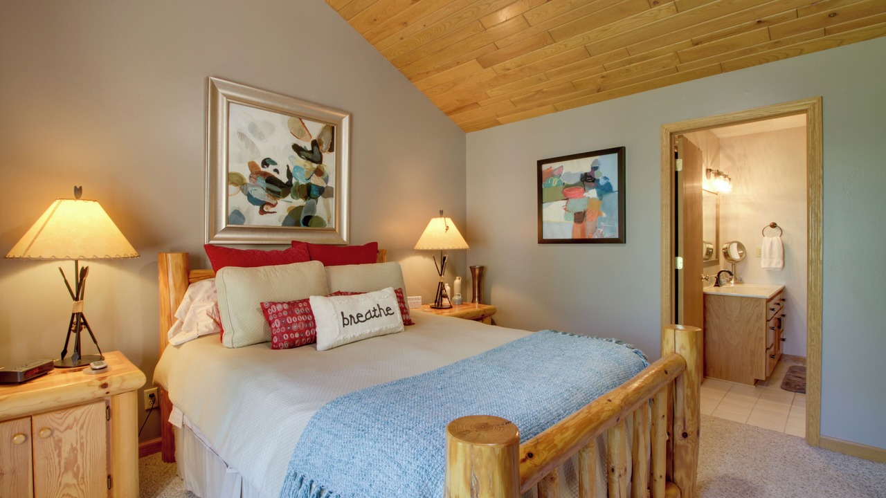 Photo of Bedroom in Brainerd