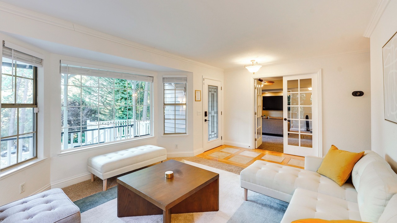 Photo of Livingroom in Alta Sierra