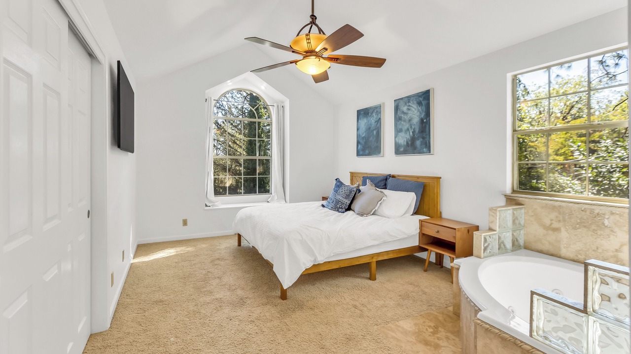 Photo of Bedroom in Alta Sierra