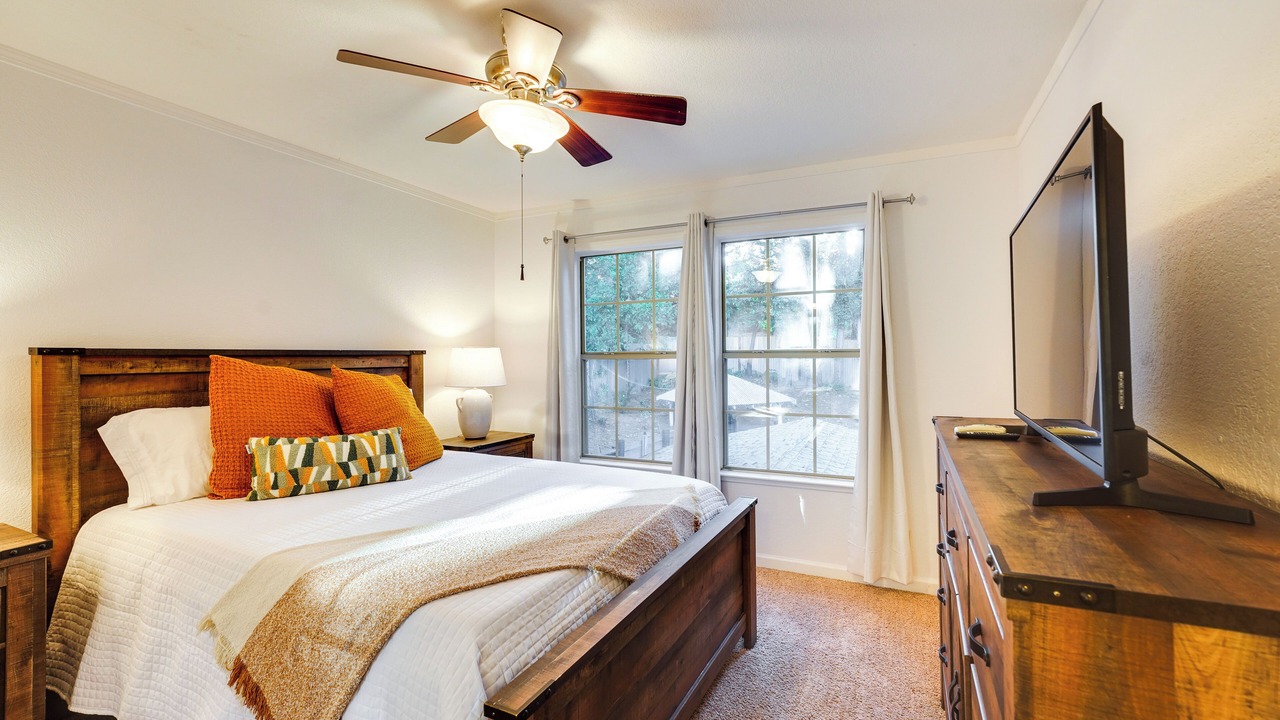 Photo of Bedroom in Alta Sierra