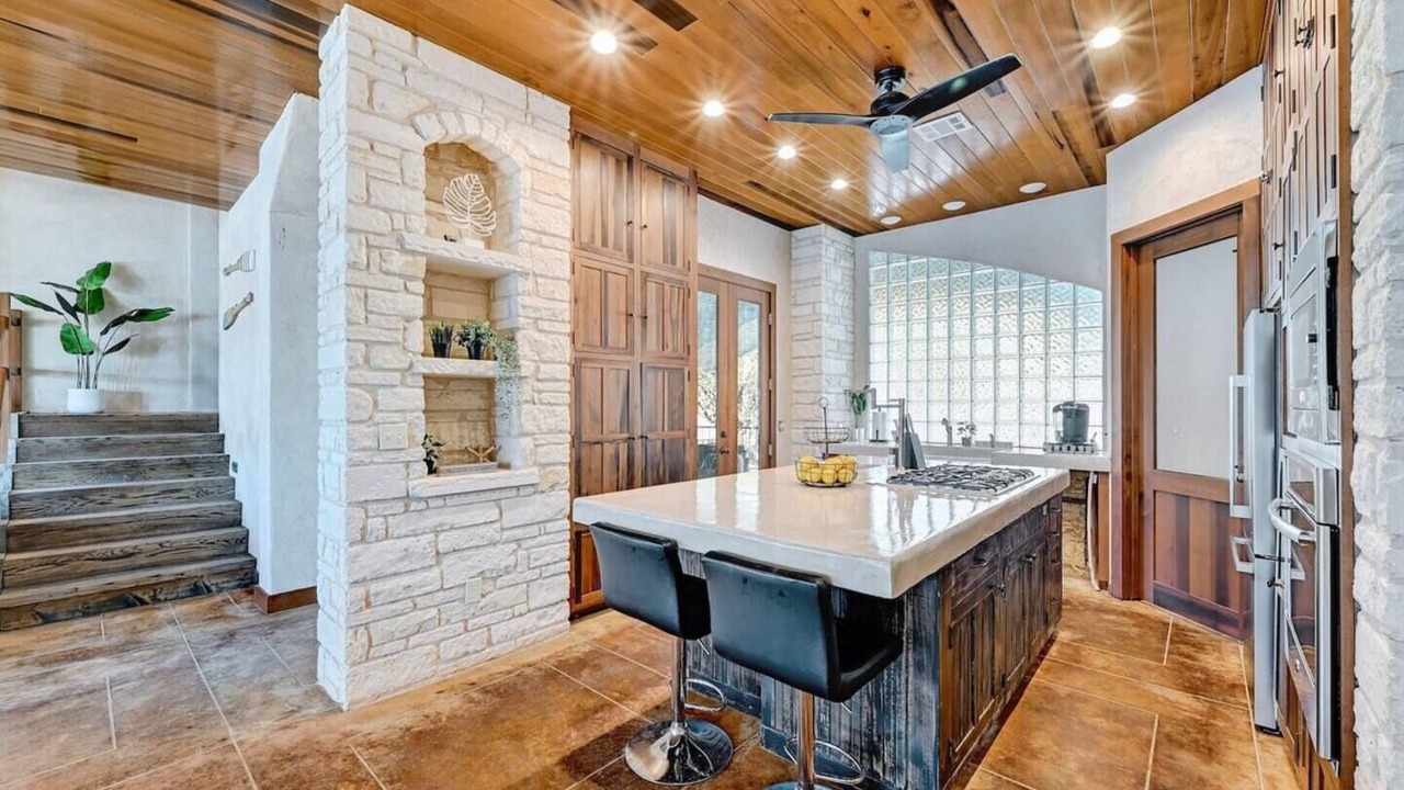 Photo of Kitchen in Circle J Ranch Lakeside