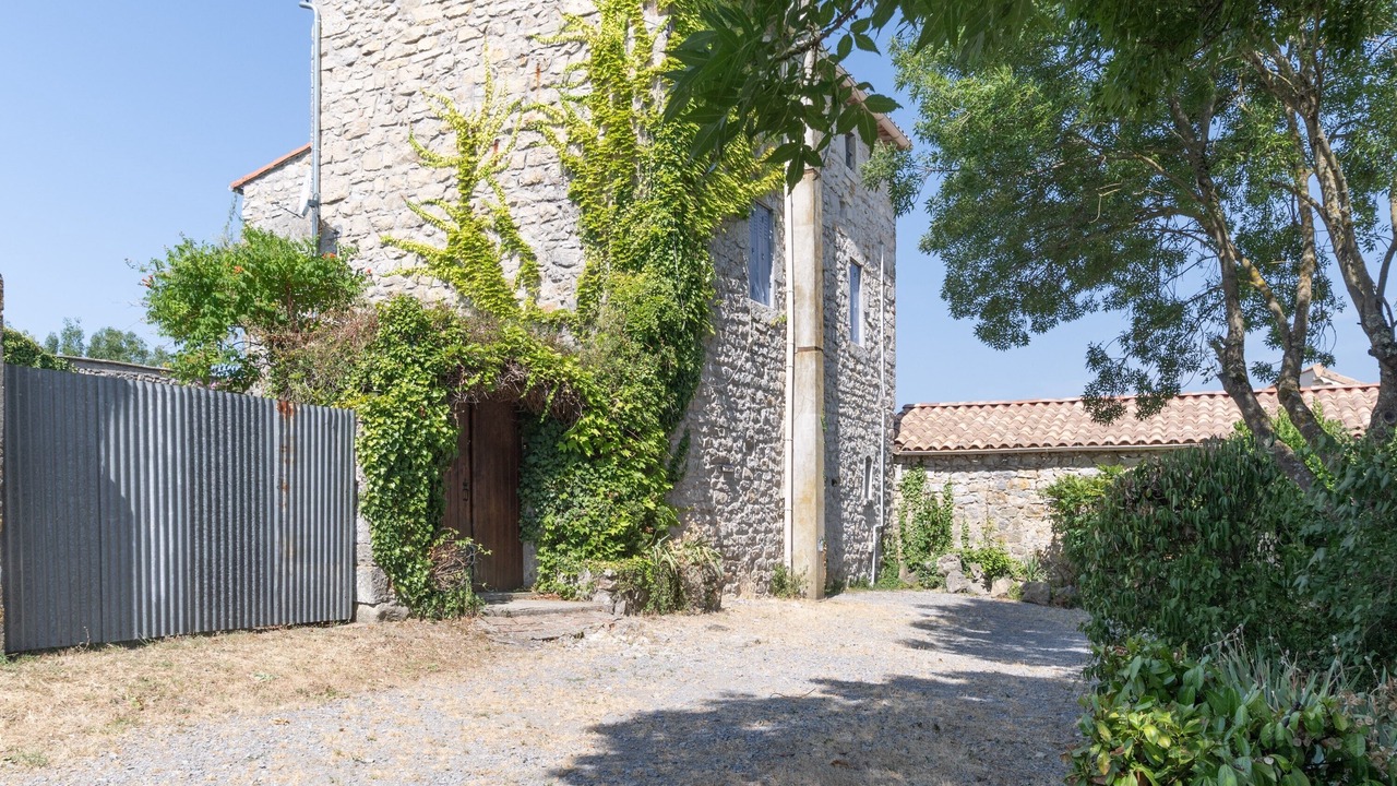 Photo of Outdoor in Berrias-et-Casteljau