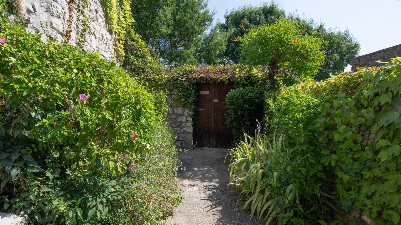 Photo of Outdoor in Berrias-et-Casteljau