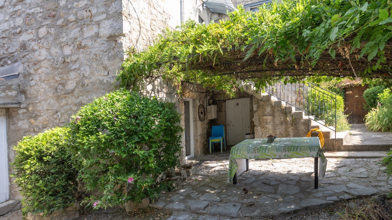 Photo of Outdoor in Berrias-et-Casteljau