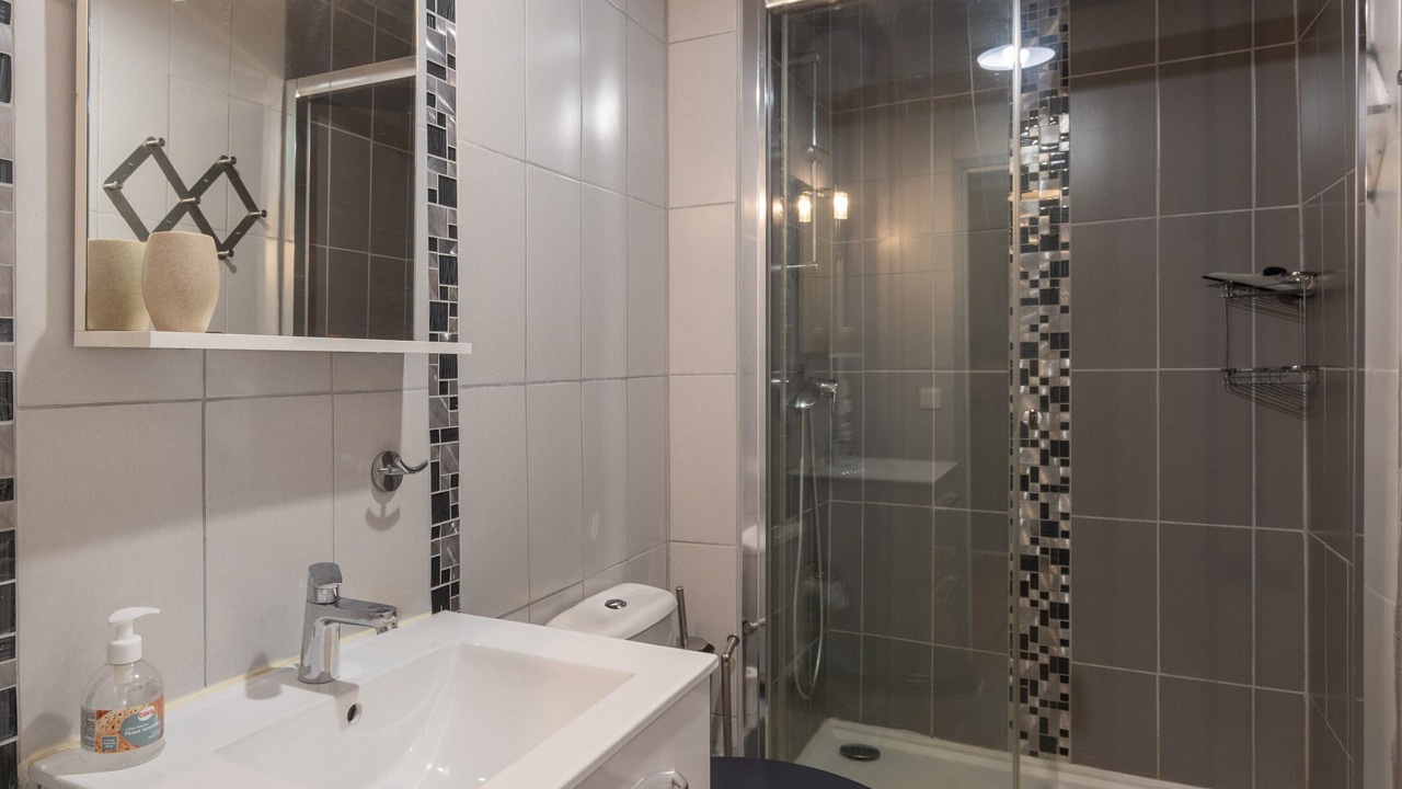 Photo of Bathroom in Berrias-et-Casteljau
