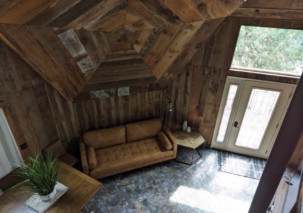 Photo of Livingroom in Oak Shores