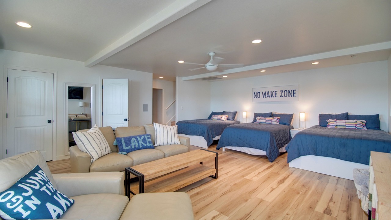 Photo of Bedroom in Grove