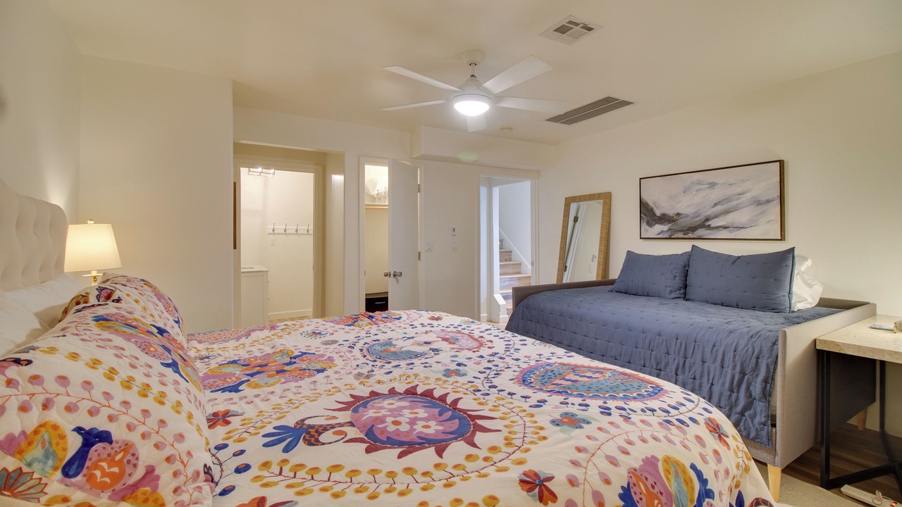 Photo of Bedroom in Grove